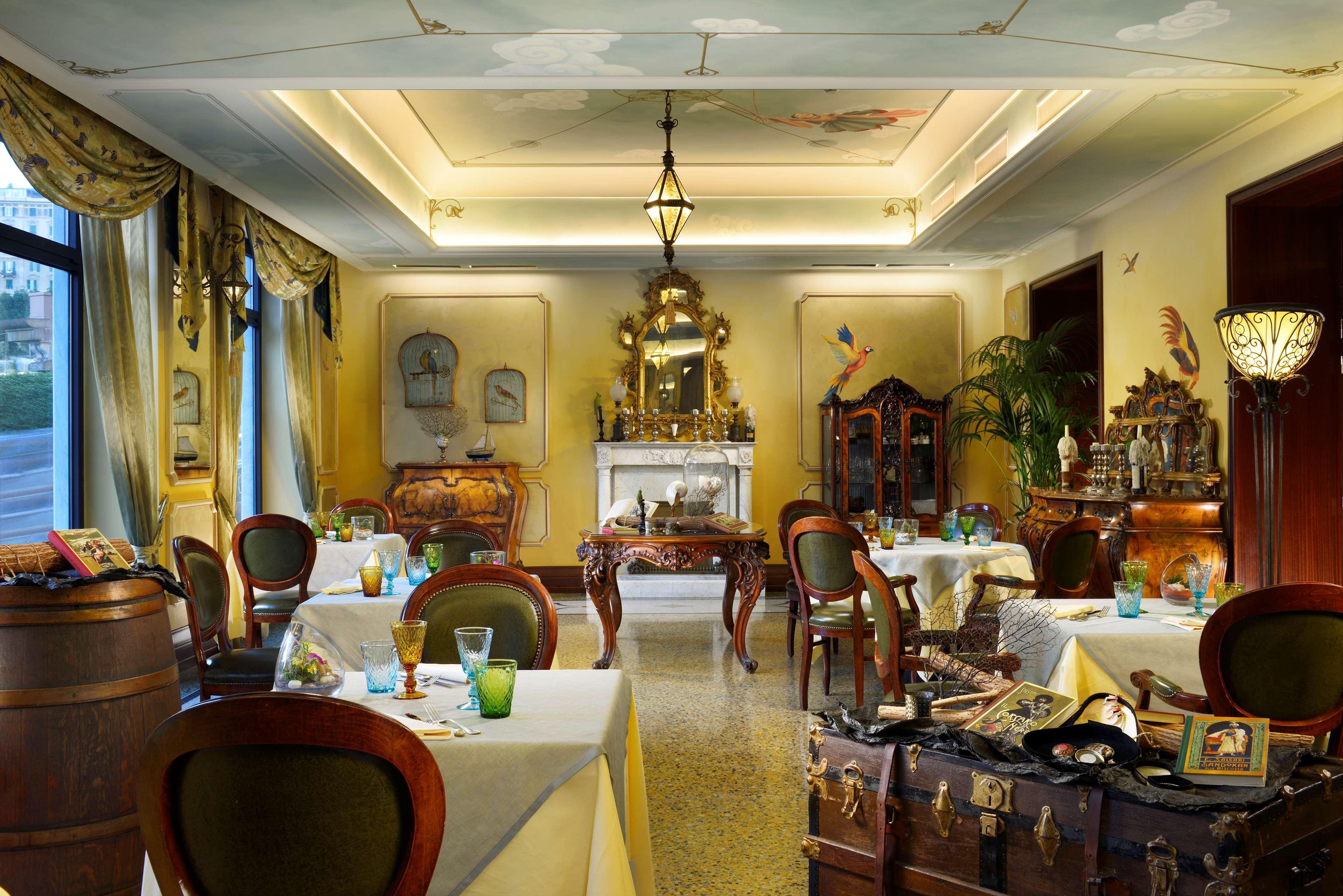 โรงแรมแกรนด์ซาโวเอีย เจนัว ภายนอก รูปภาพ The restaurant