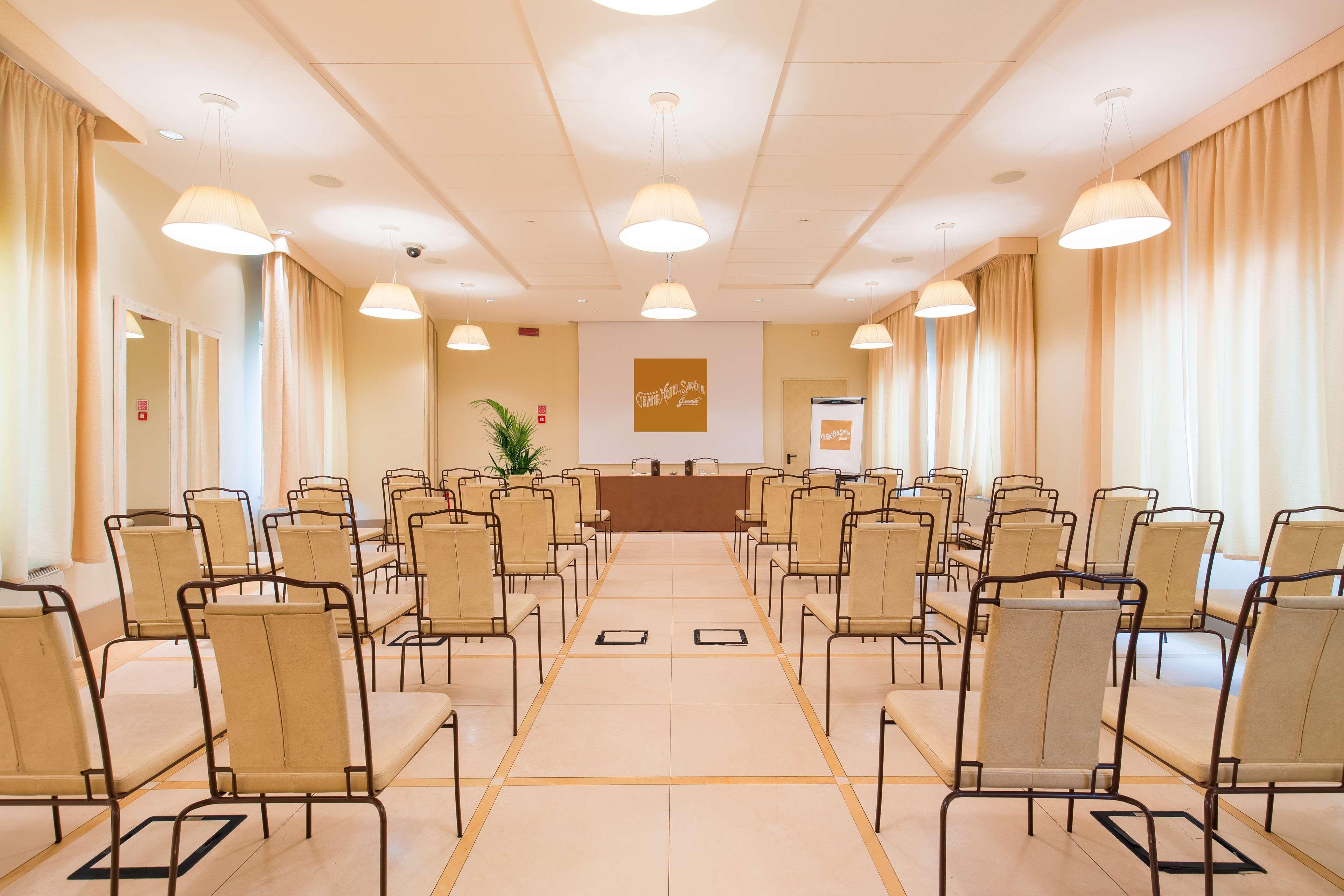 โรงแรมแกรนด์ซาโวเอีย เจนัว ภายนอก รูปภาพ The conference room