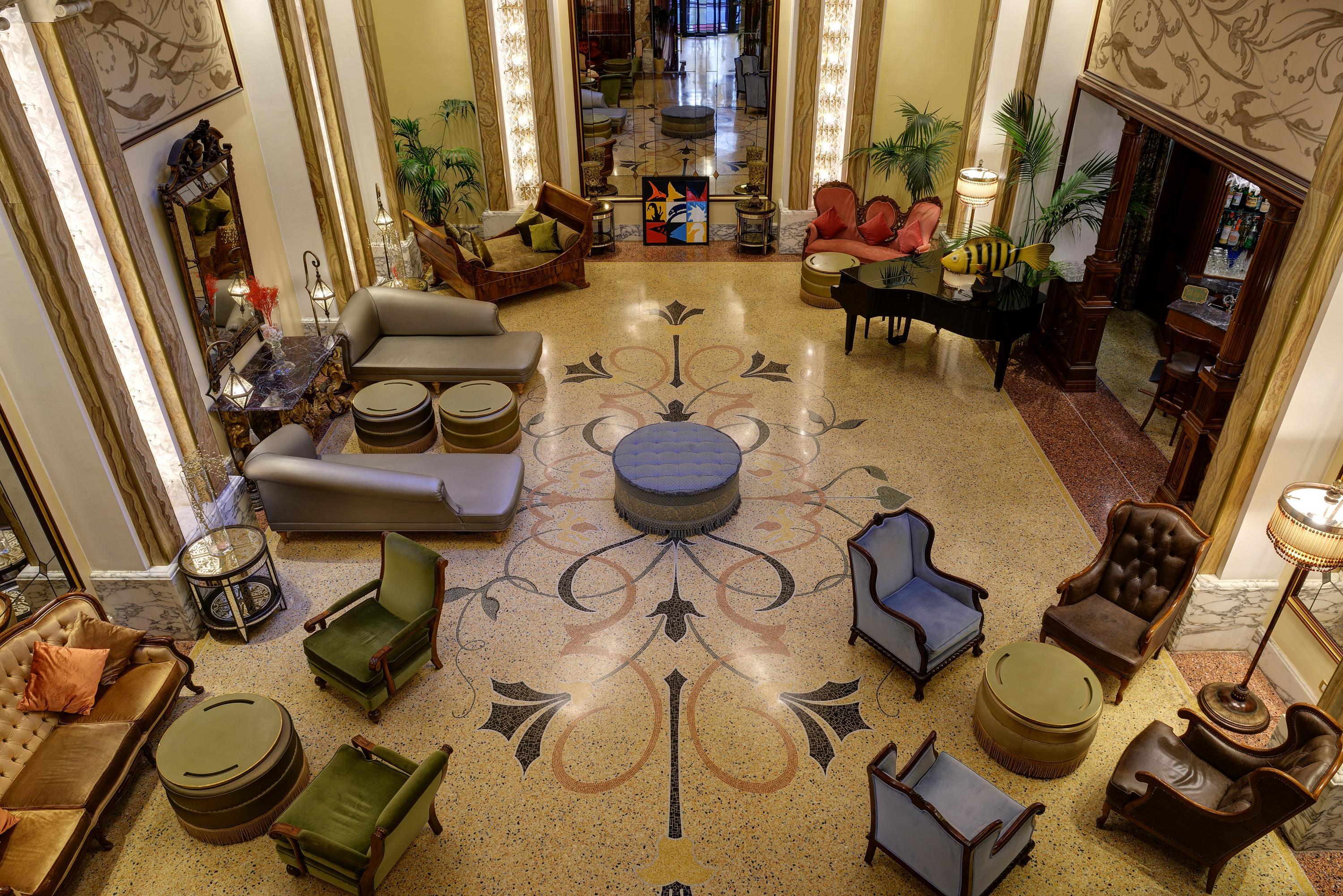 โรงแรมแกรนด์ซาโวเอีย เจนัว ภายนอก รูปภาพ Lobby