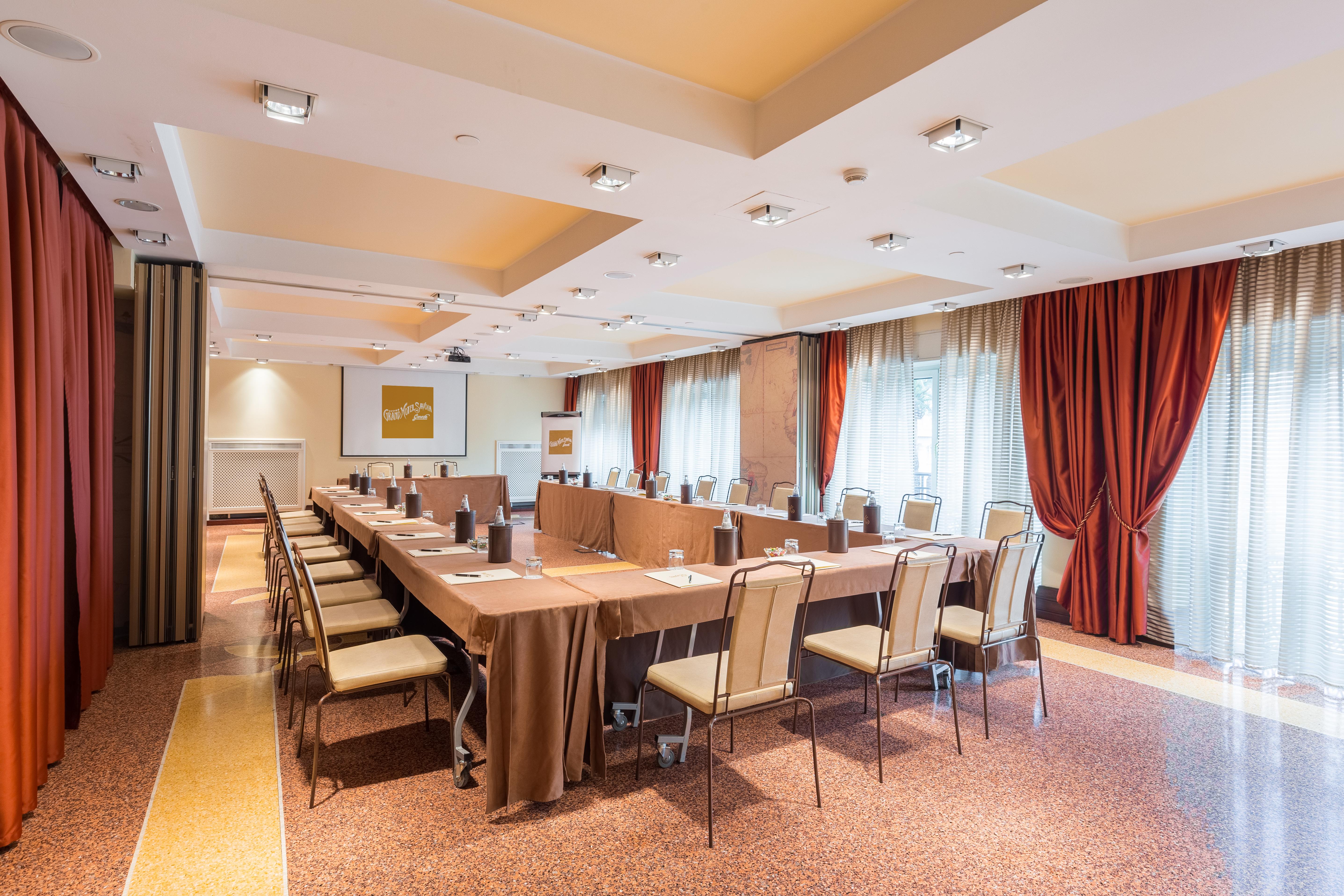 โรงแรมแกรนด์ซาโวเอีย เจนัว ภายนอก รูปภาพ Meeting room